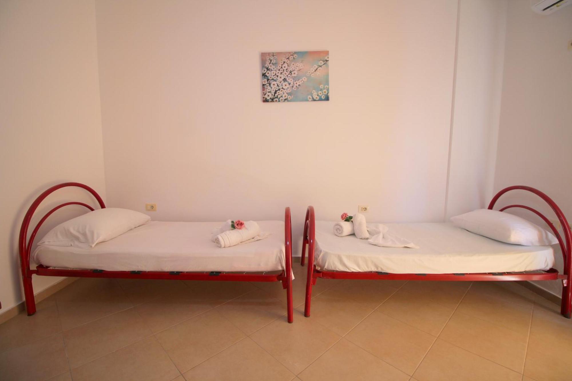July Seaview Apartments Sarandë Exteriör bild