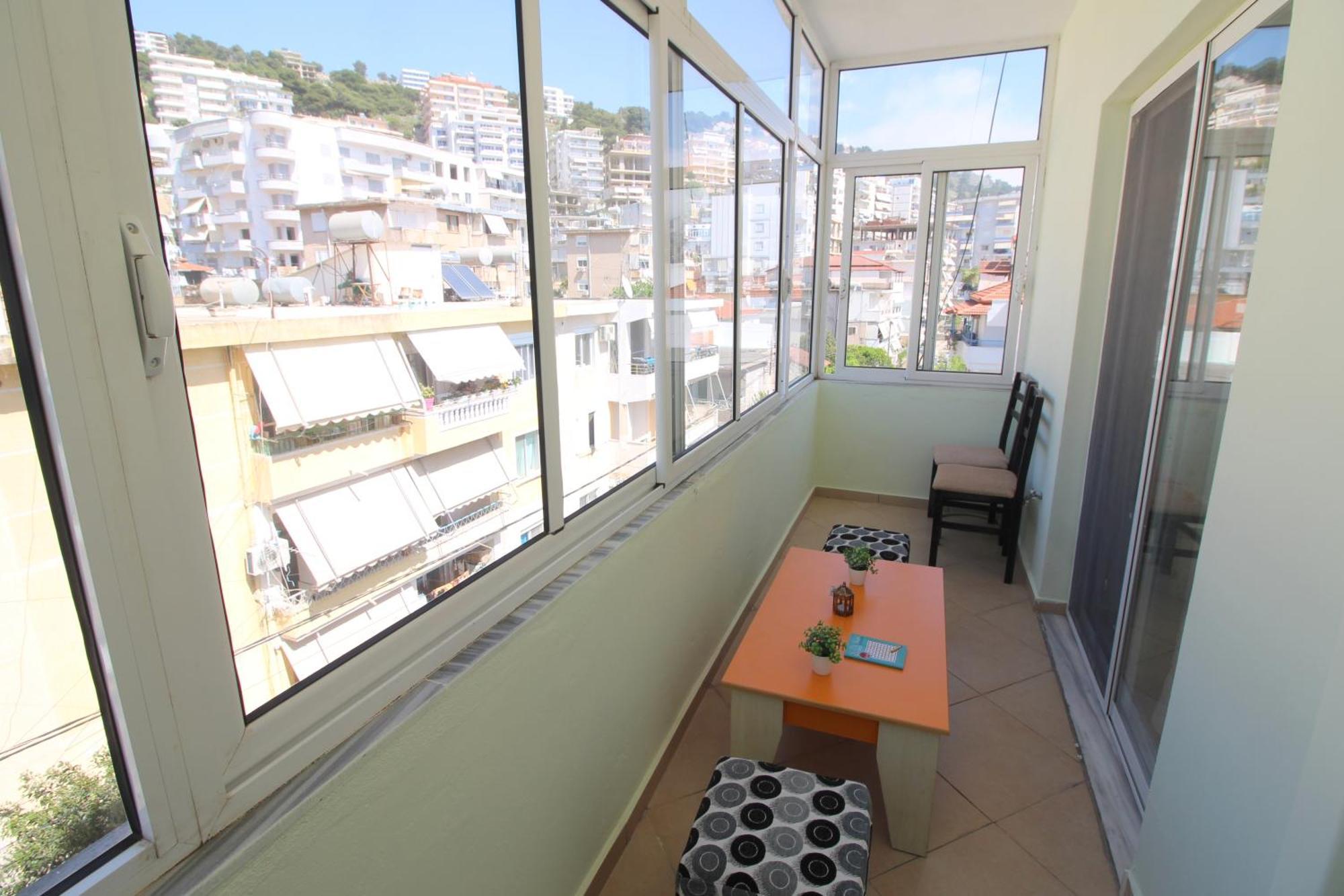 July Seaview Apartments Sarandë Exteriör bild