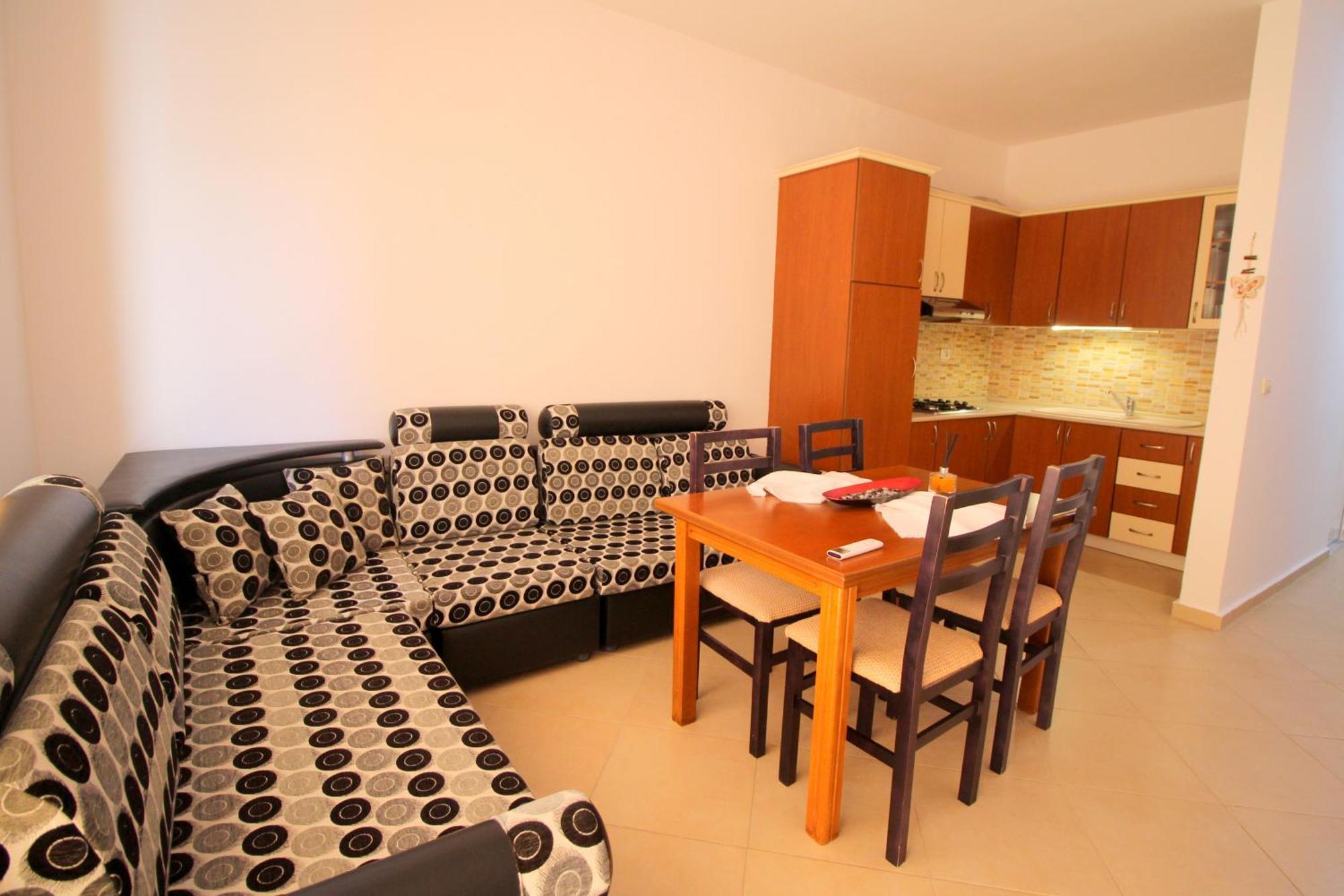 July Seaview Apartments Sarandë Exteriör bild